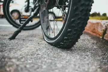Why Do Bicycle Tires Lose Air? Understanding the Causes and Solutions