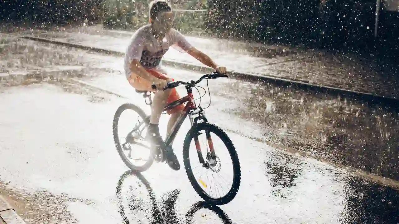 Mi técnica audaz para Riding Road Hybrid Bike in Rain